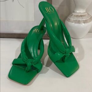 Jennifer Lopez Green Sandals with High Heel and Square Toe